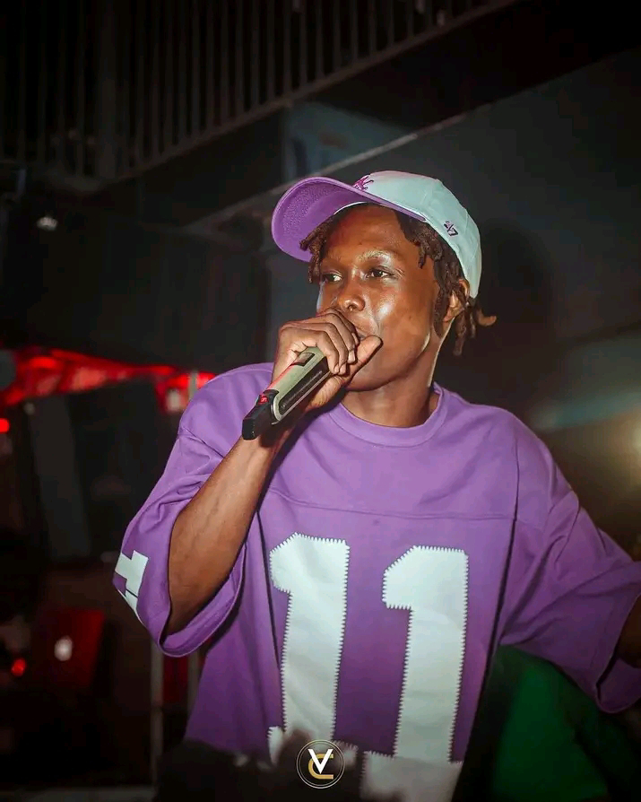 AUDIO : Mbwido Mc – Show Live Usiku Wa Dj Boba Manzese | Download Mp3